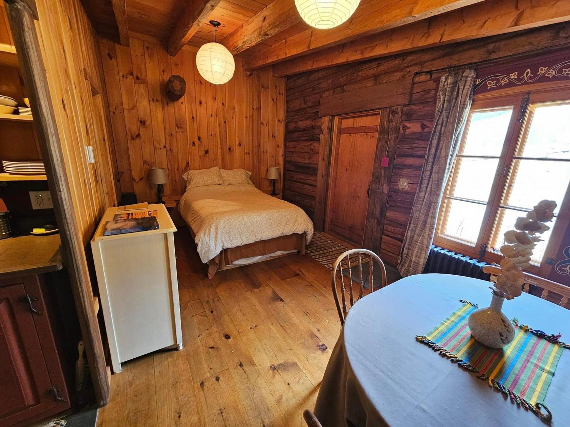 Bed and Breakfast Le Repaire Viking à Sainte-Rose-du-Nord Extérieur photo